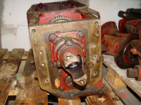 IHC D 324 McCormick attached part64